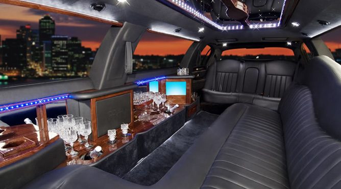 Vacaville Lincoln Stretch Limo
